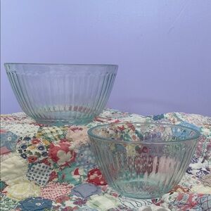 Set of Two Ribbed Pyrex Glass Mixing Bowls without lids